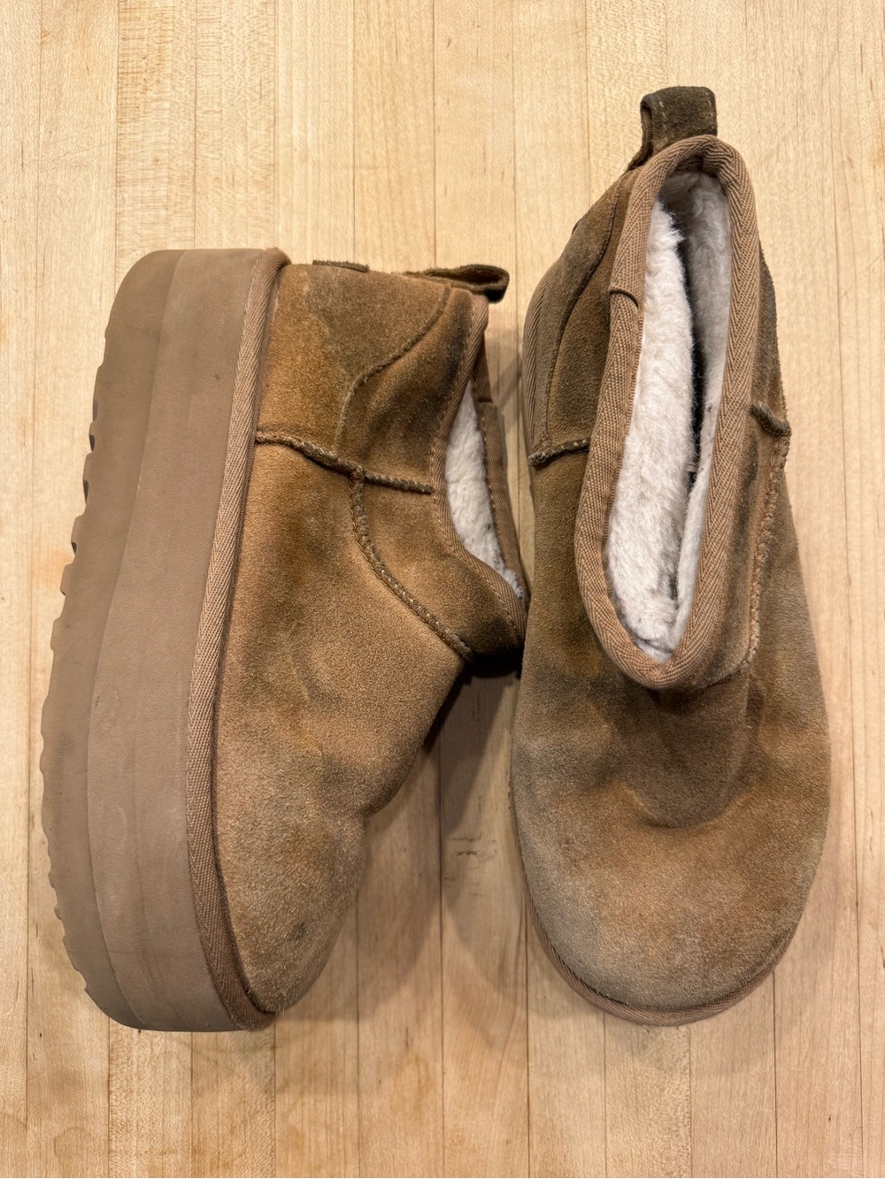 UGG Ultra Mini Platform Boots in tan & brown, size US 8